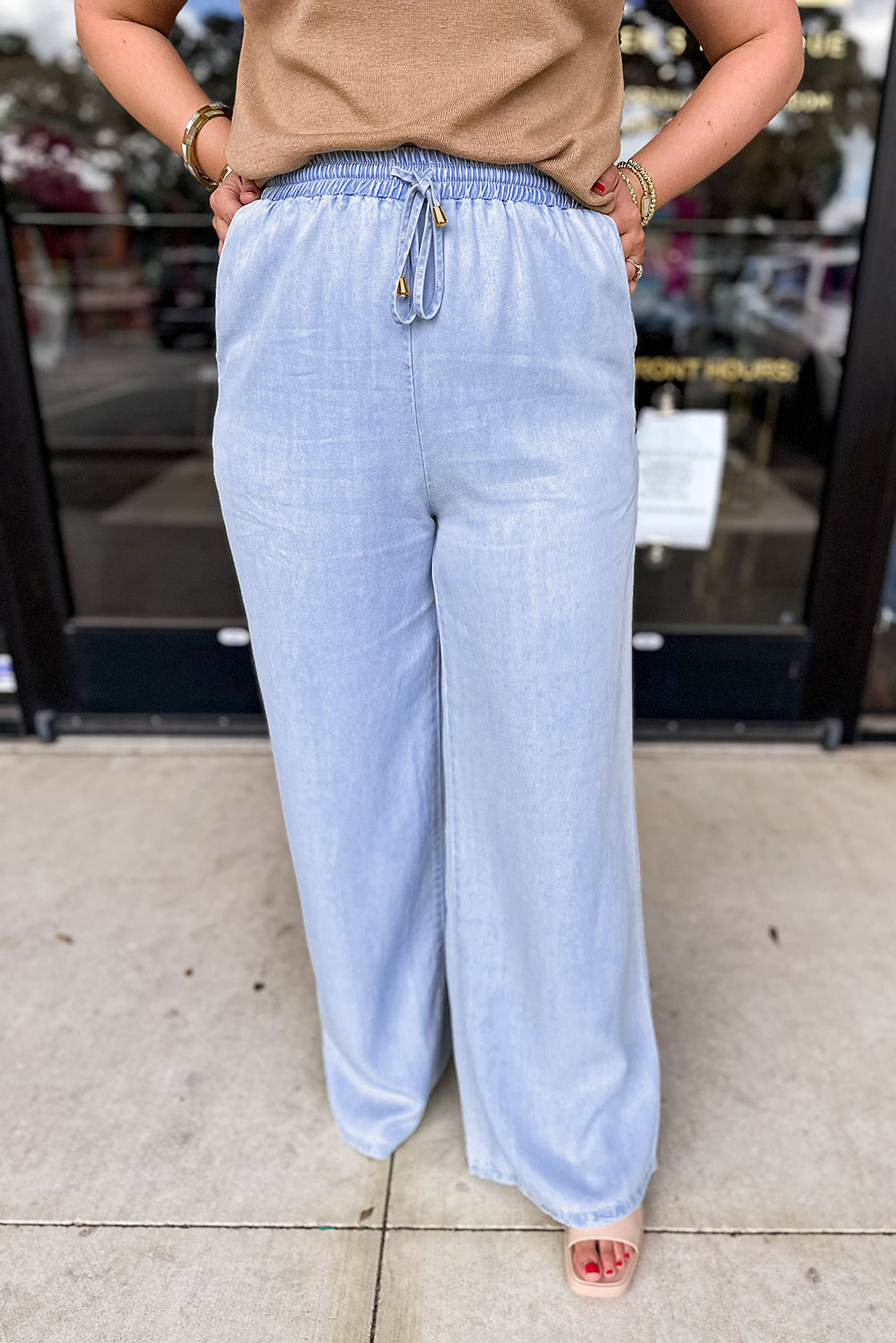 Chic plus size high-waisted straight leg jeans in beau blue light wash