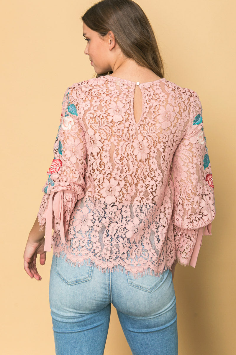 EMBROIDERED LACE TOP