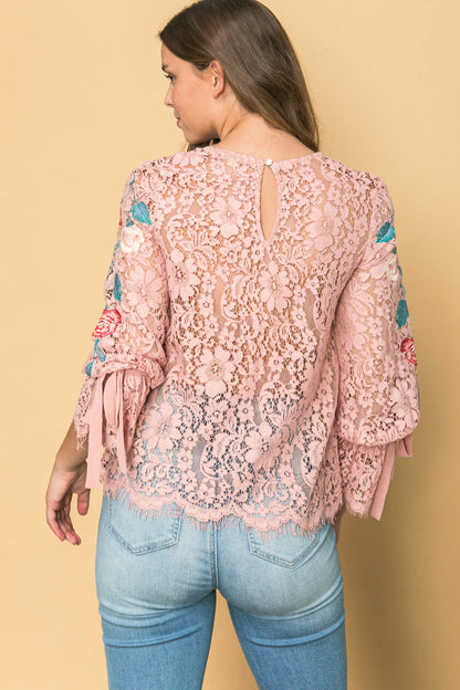 EMBROIDERED LACE TOP