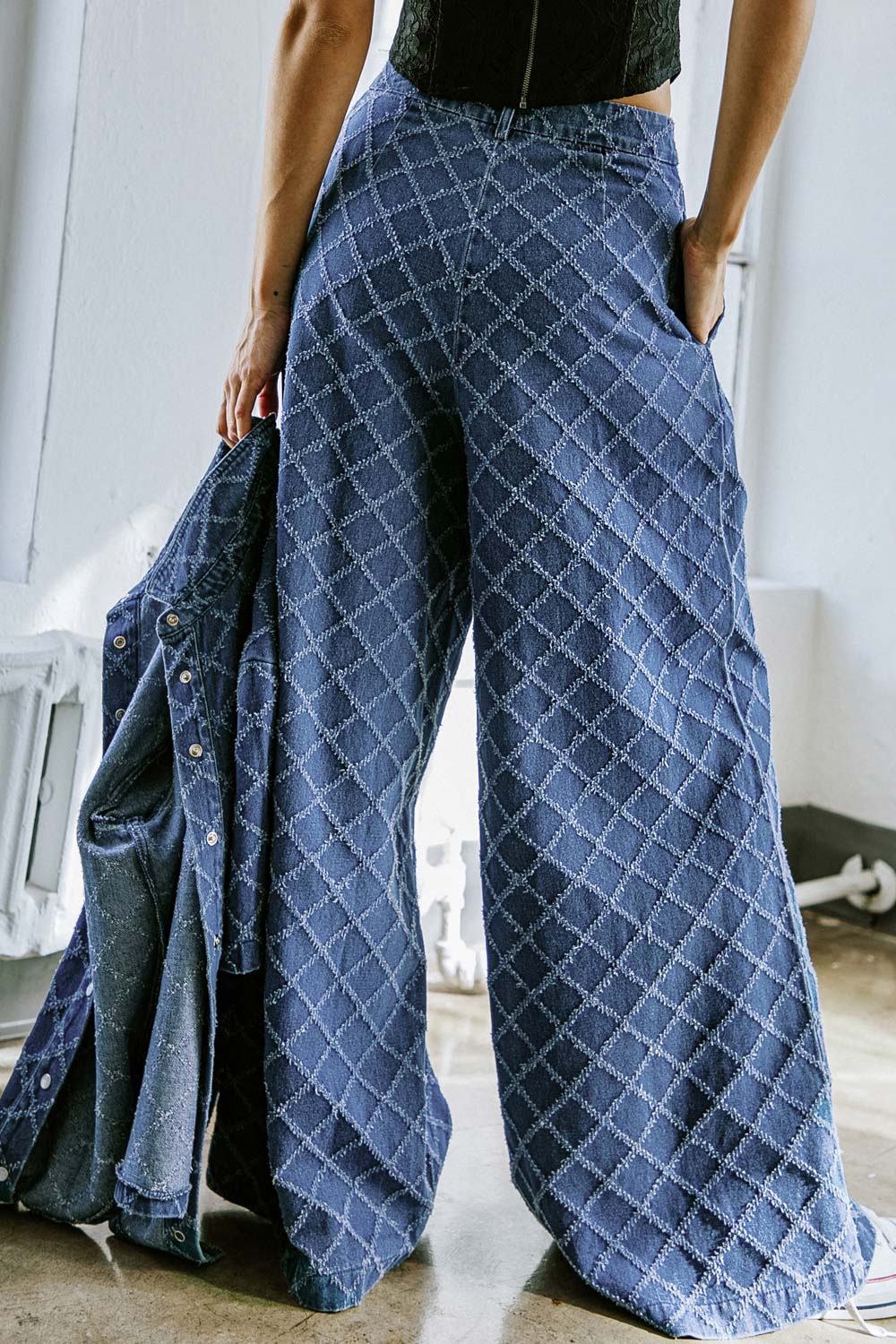 IT'S A SECRET DENIM PANTS Flying Tomato
