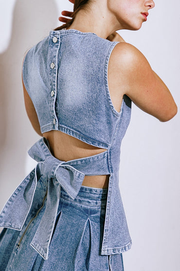 BE THE BRIGHTEST DENIM TOP