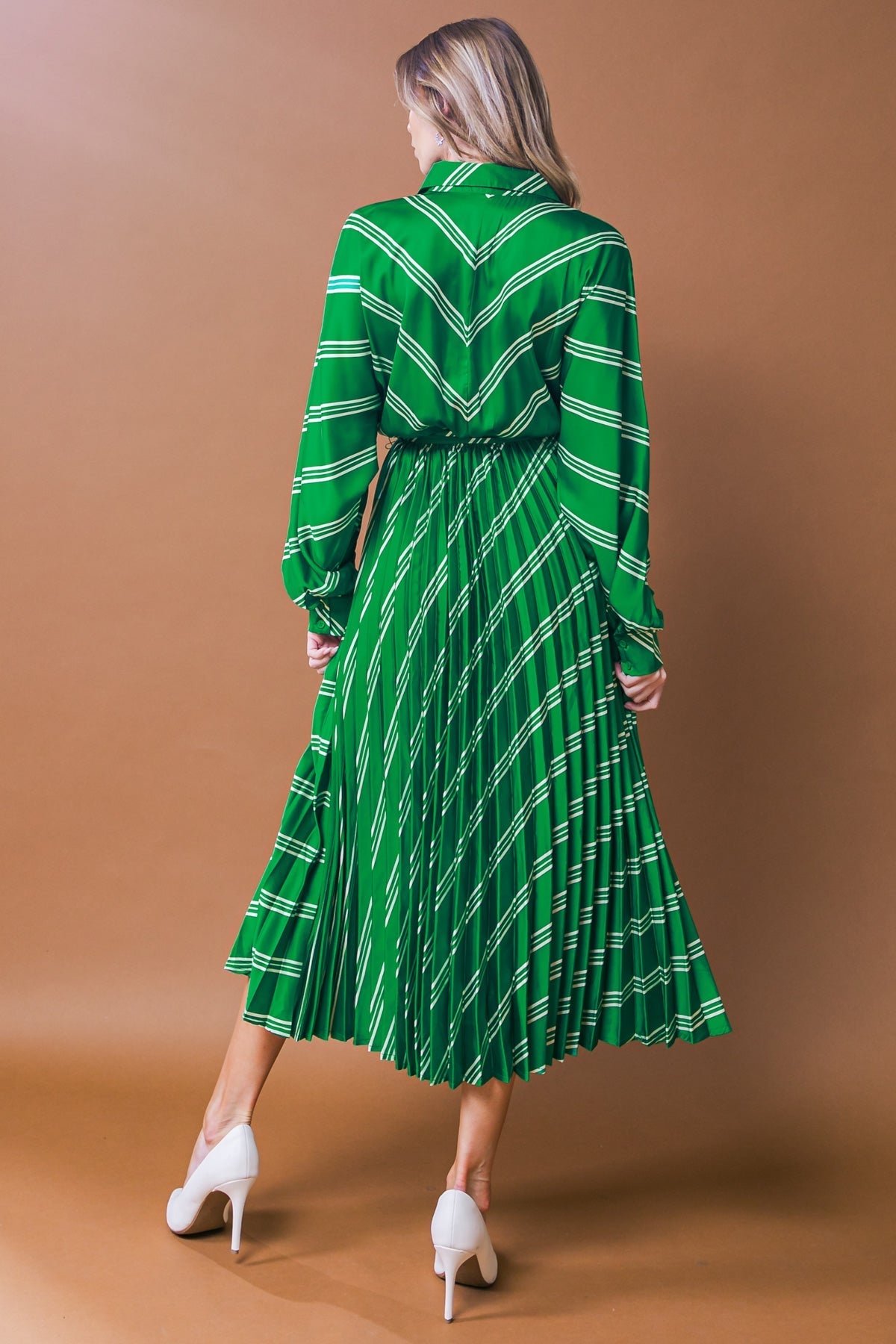 BEST OF EVERYTHING WOVEN MIDI DRESS Flying Tomato