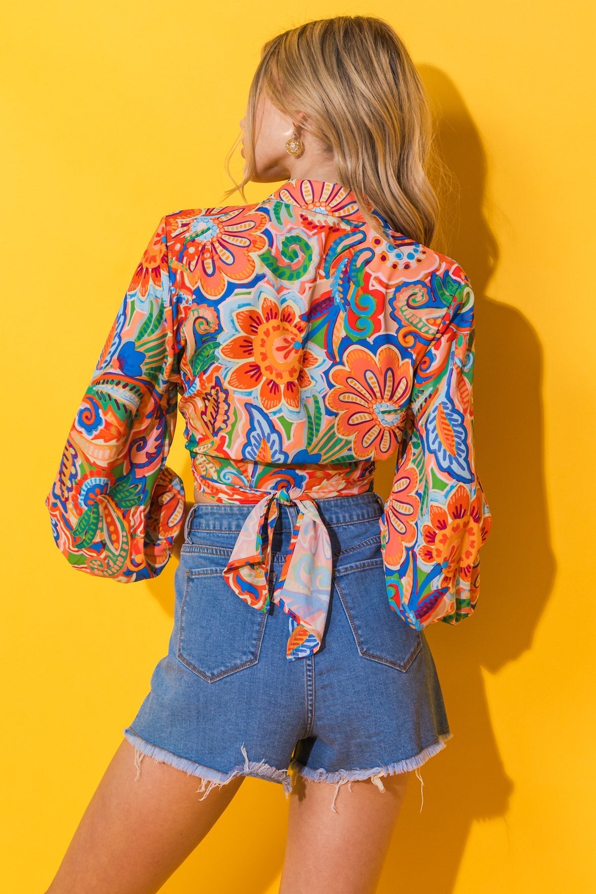 MY HAPPY PLACE WOVEN TOP Flying Tomato