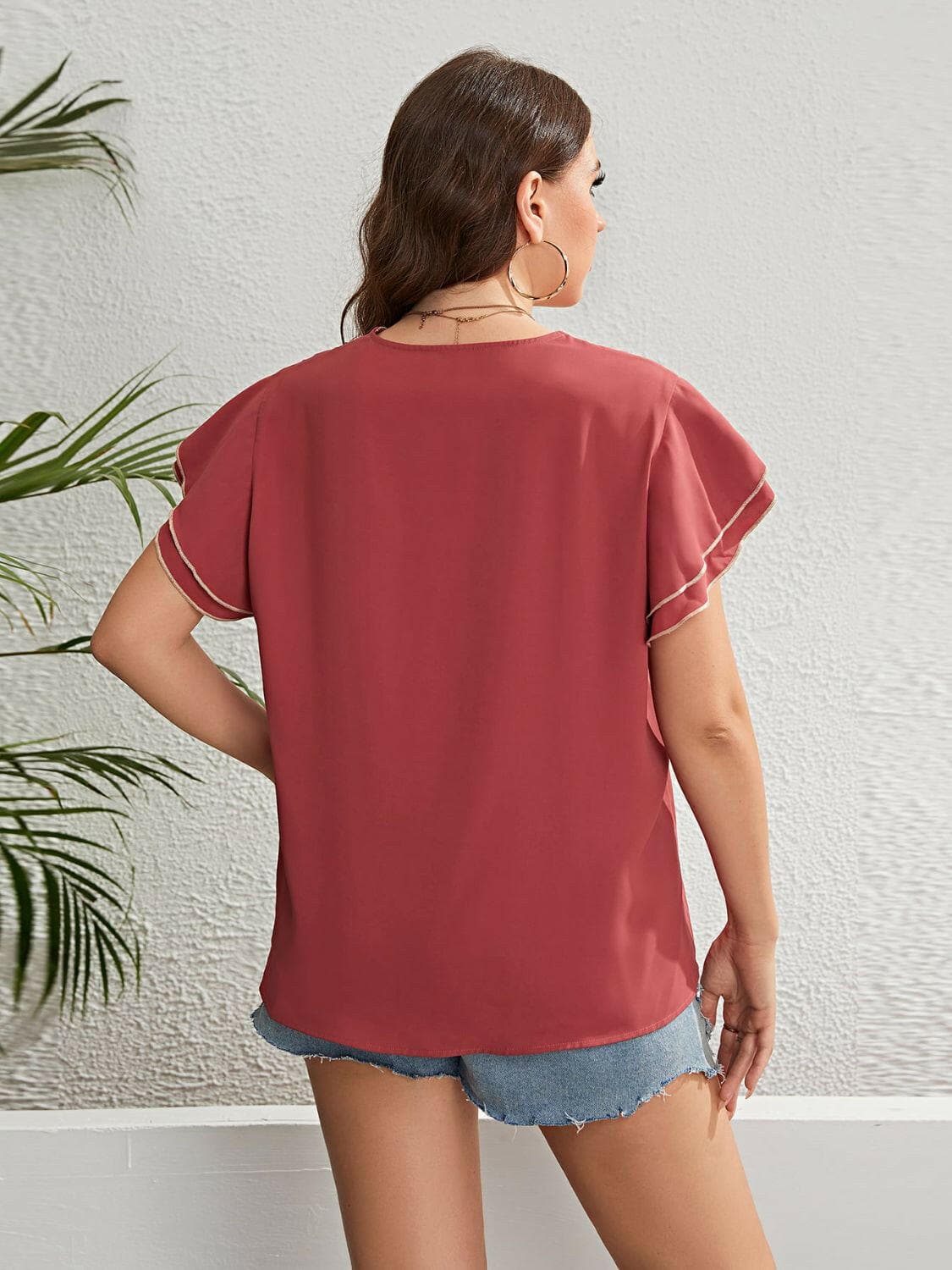 Plus Size Contrast V-Neck Layered Flutter Sleeve Blouse.