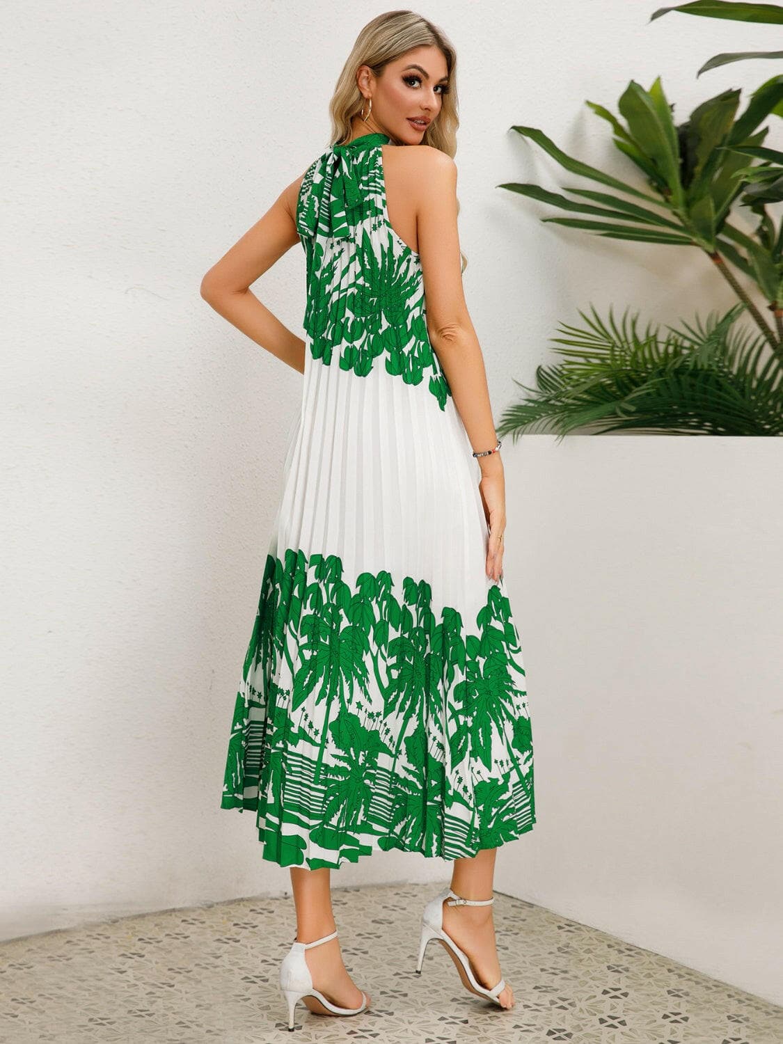 Tied Printed Sleeveless Midi Dress.