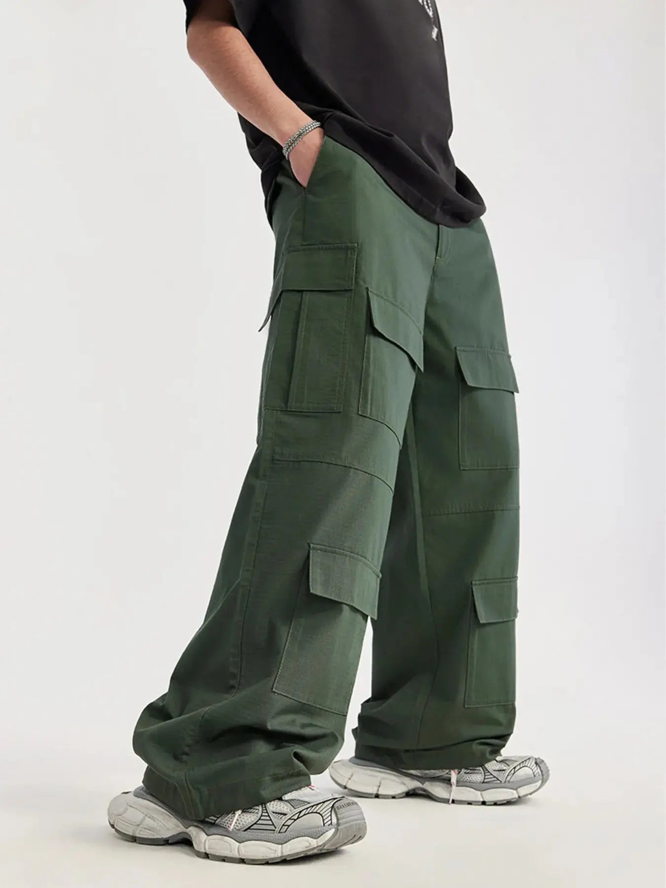 Men's Loose Fit Cargo Pants Simply Love