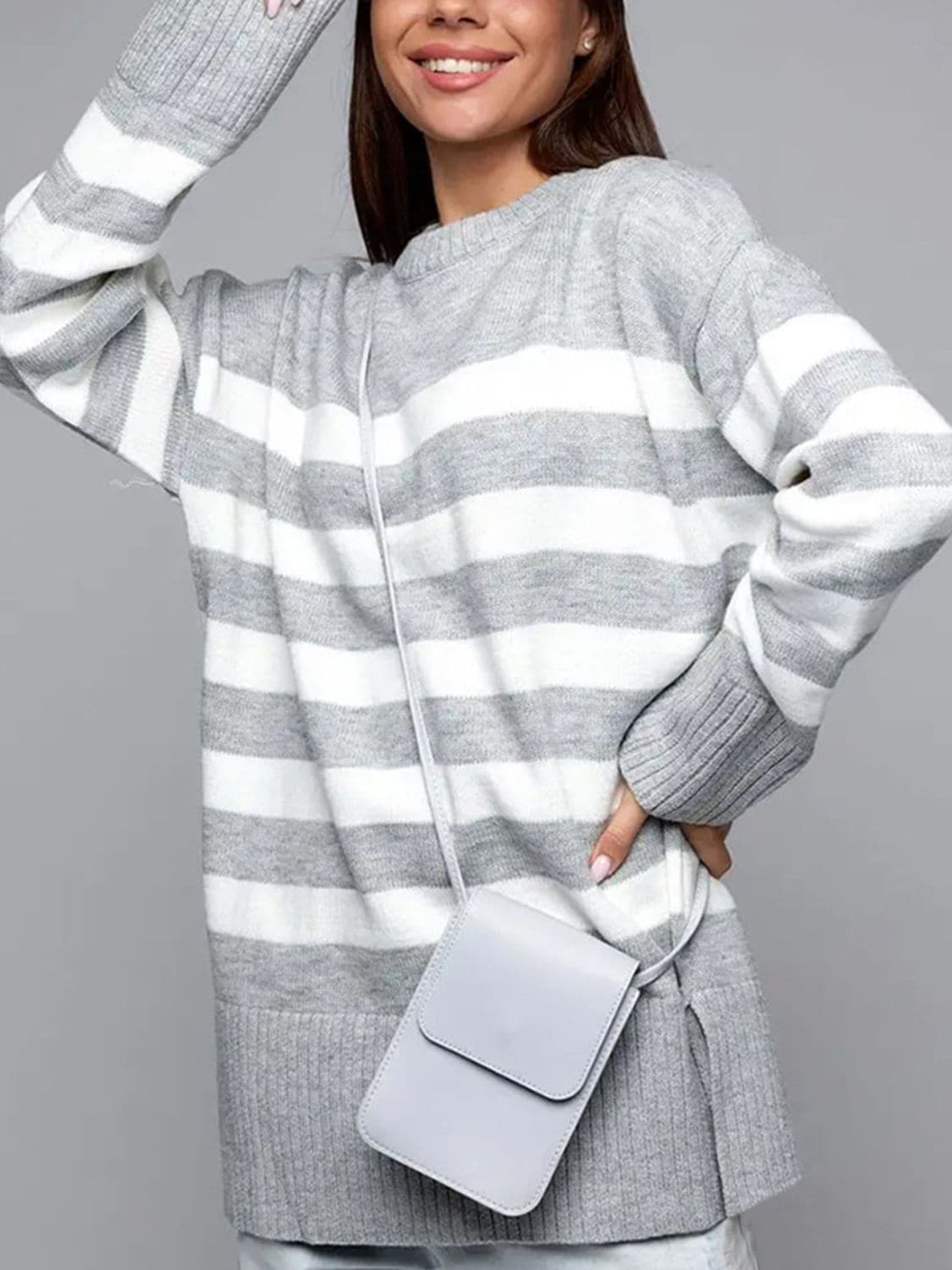 Chic slit striped sweater with round neckline