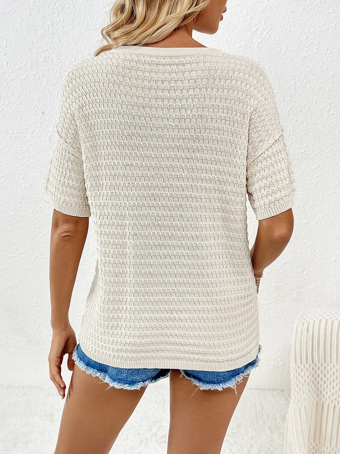 Round Neck Half Sleeve Knit Top.