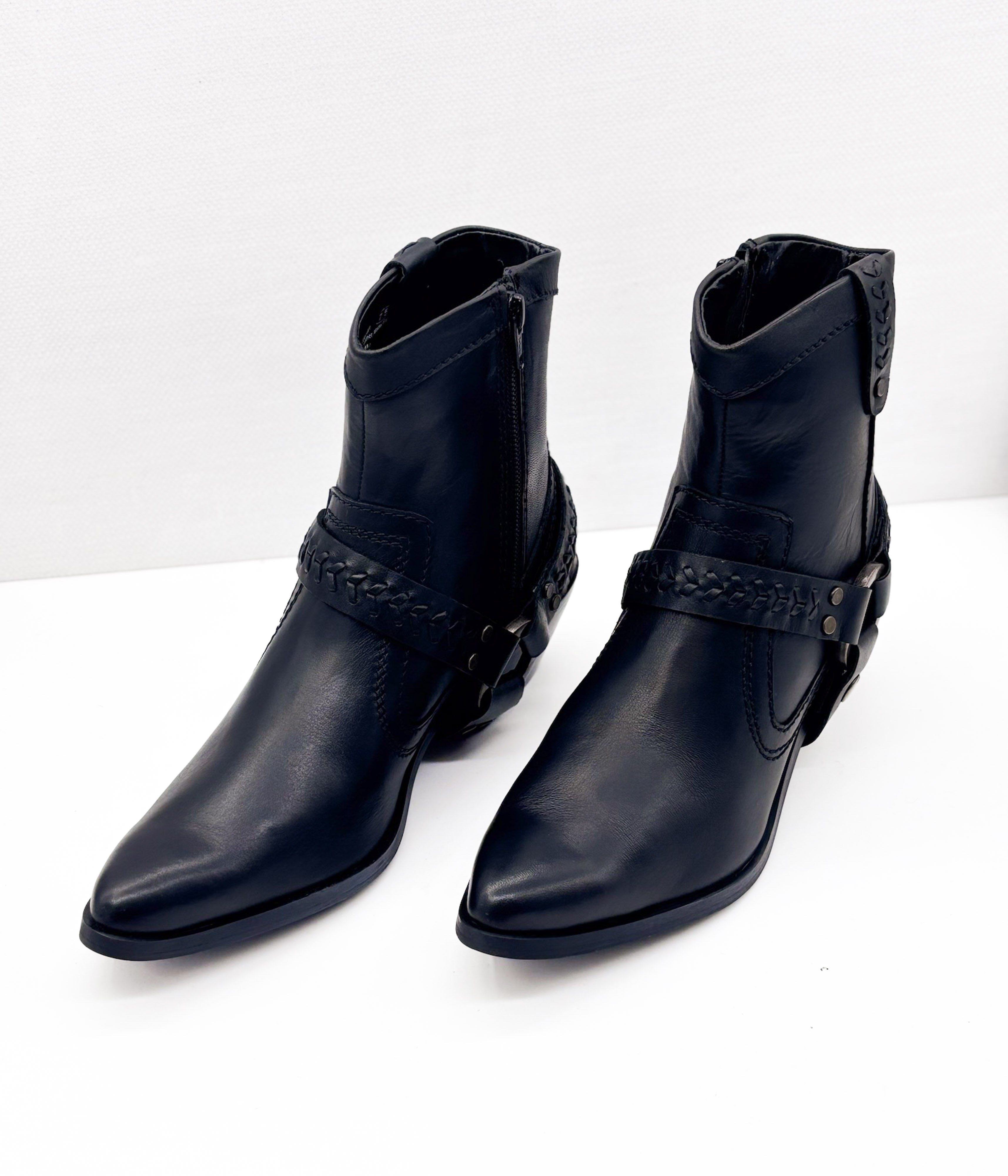 Smithy Leather Ankle Boot Black With Inside Zipper 7 Inch Shaft 1.5 Inch Heel
