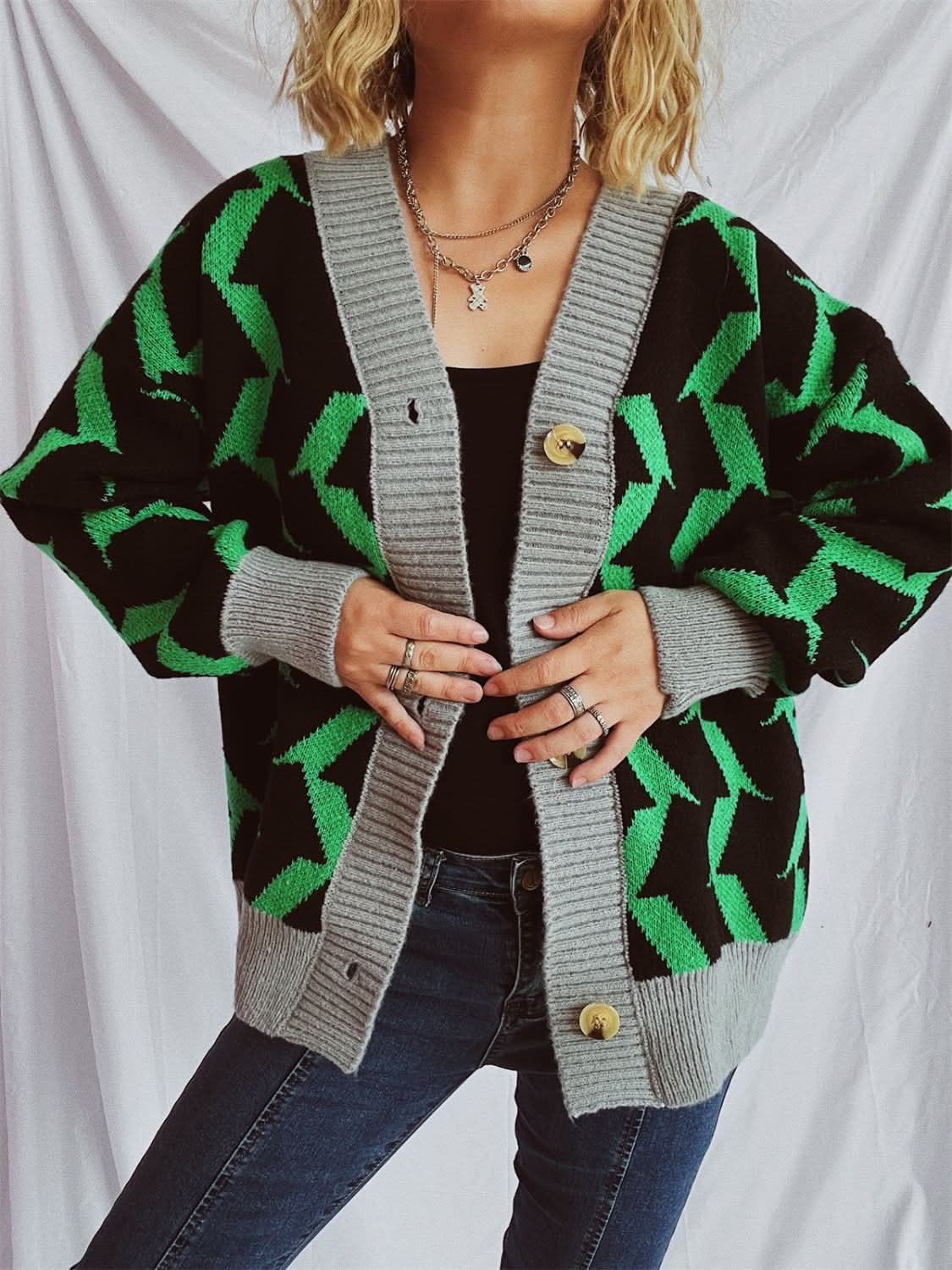 Chic geometric v-neck cardigan