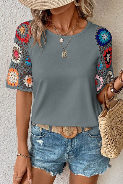 Geometric Round Neck Short Sleeve Blouse.