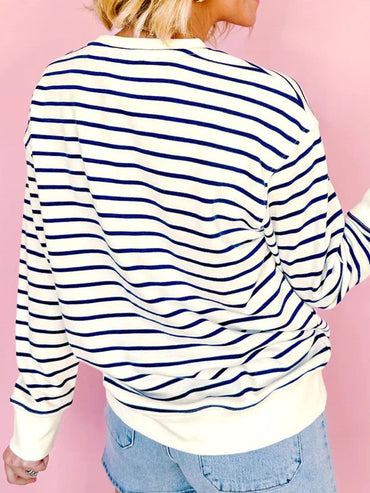 Chic striped long sleeve sweatshirt for cozy comfort