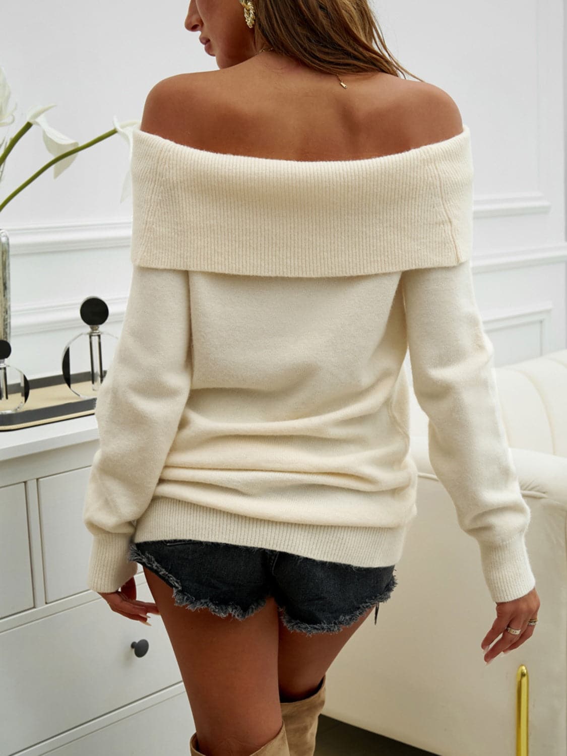 Off-Shoulder Long Sleeve Sweater.