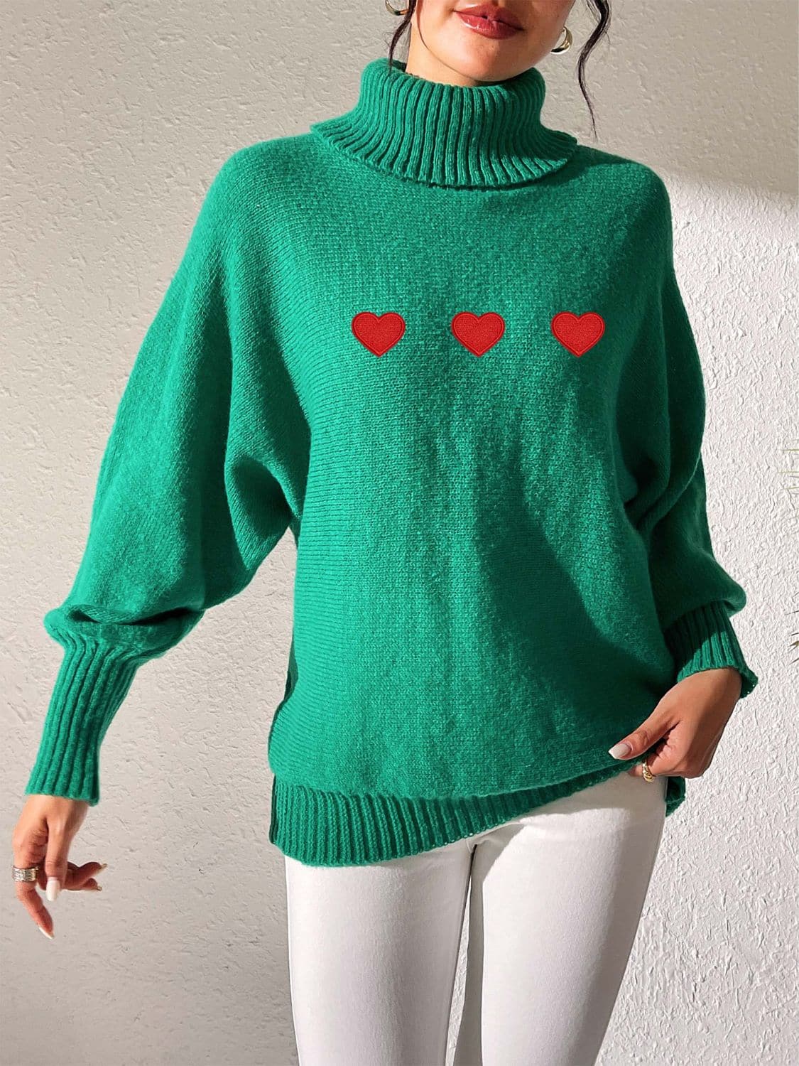 Charming heart-print turtleneck sweater