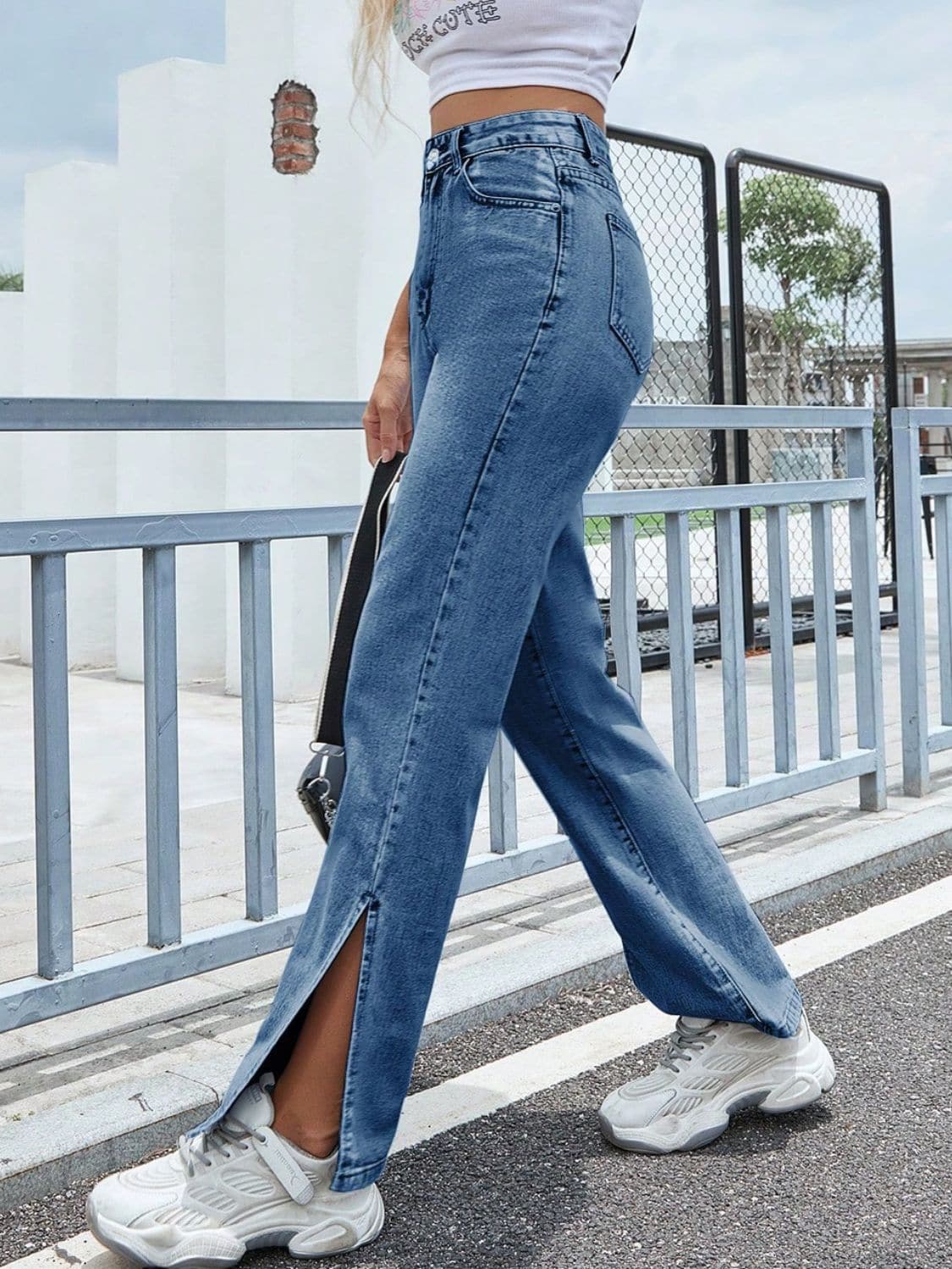 Slit High Waist Jeans with Pockets.