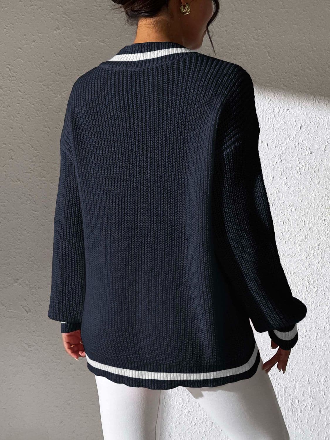 Vibrant V-neck long sleeve sweater with contrast trim