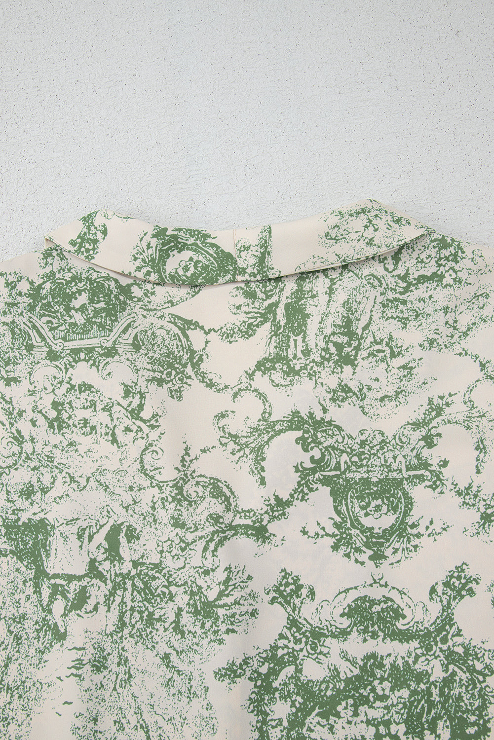 Nature-Inspired Green Print 3/4 Sleeve Sash Shirt