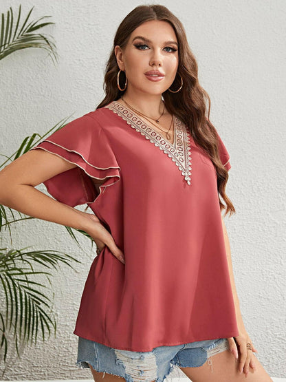 Plus Size Contrast V-Neck Layered Flutter Sleeve Blouse.