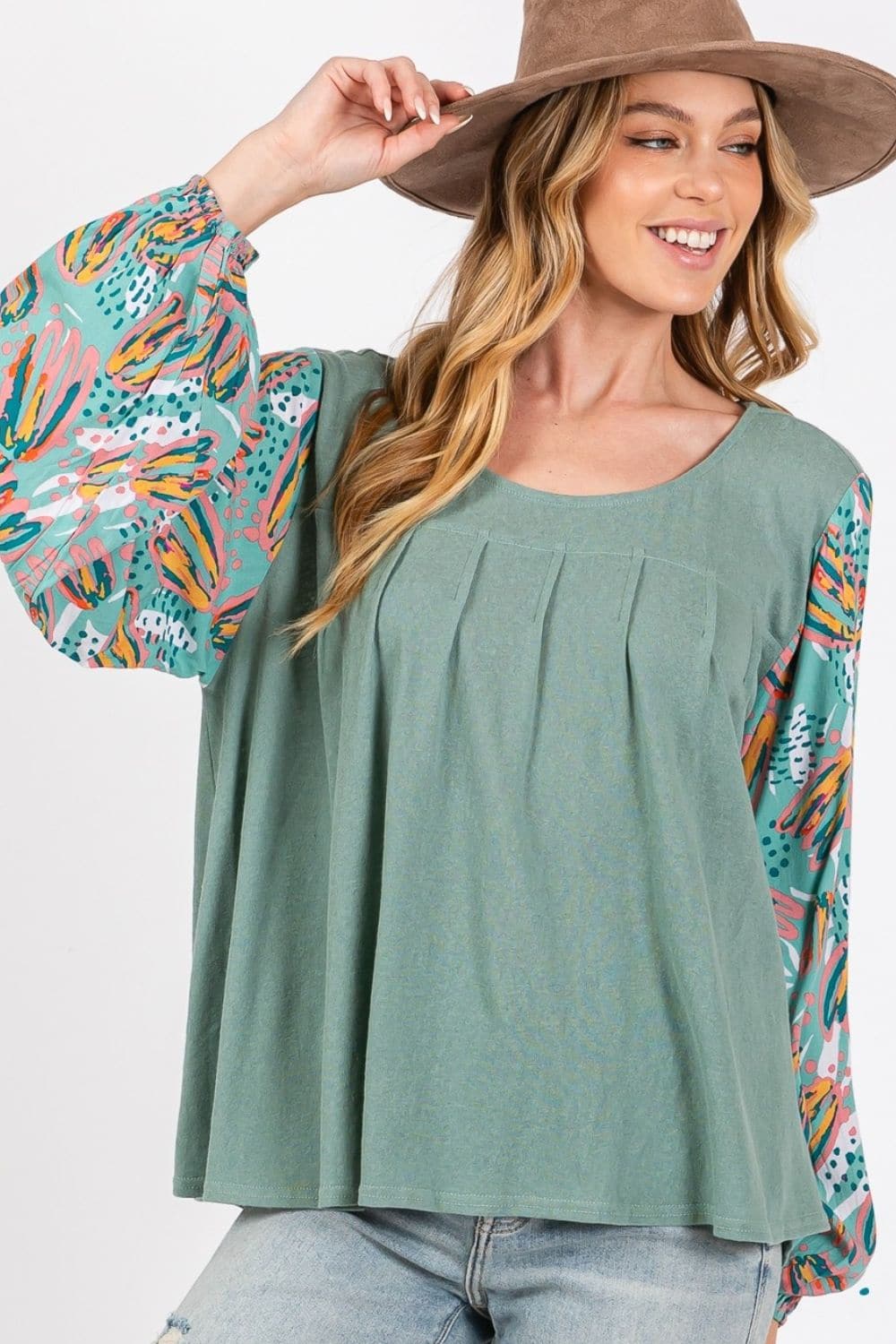 SAGE + FIG Ruched Round Neck Printed Bubble Sleeve Top.