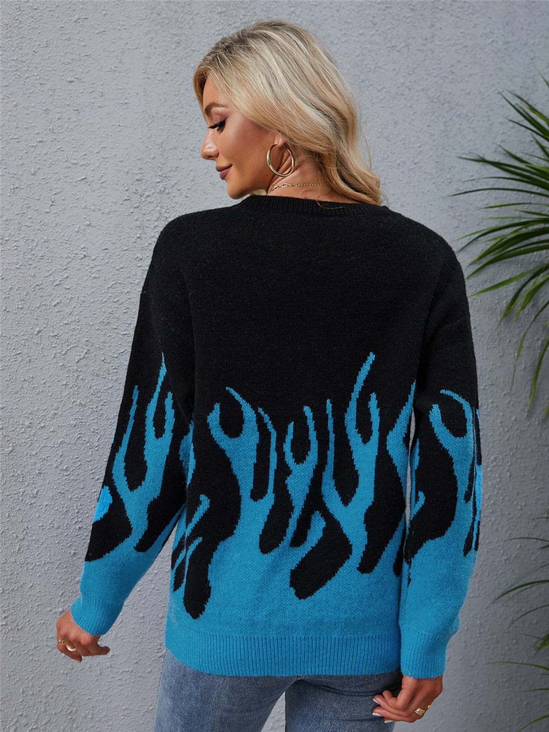 Printed Round Neck Long Sleeve Sweater.