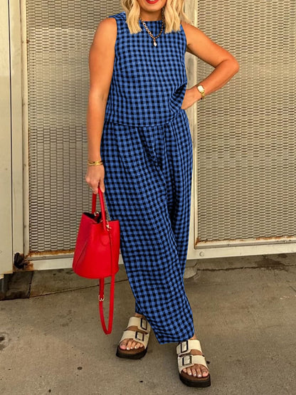 Chic Lovelet Plaid Sleeveless Top and Pants Ensemble