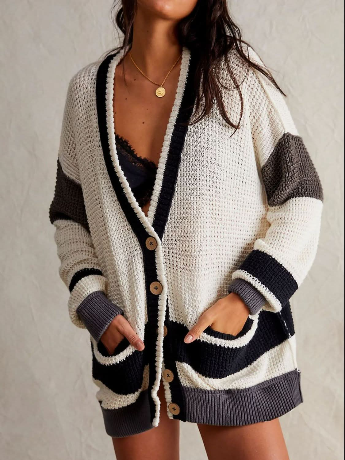 Pocketed Contrast V-Neck Long Sleeve Cardigan