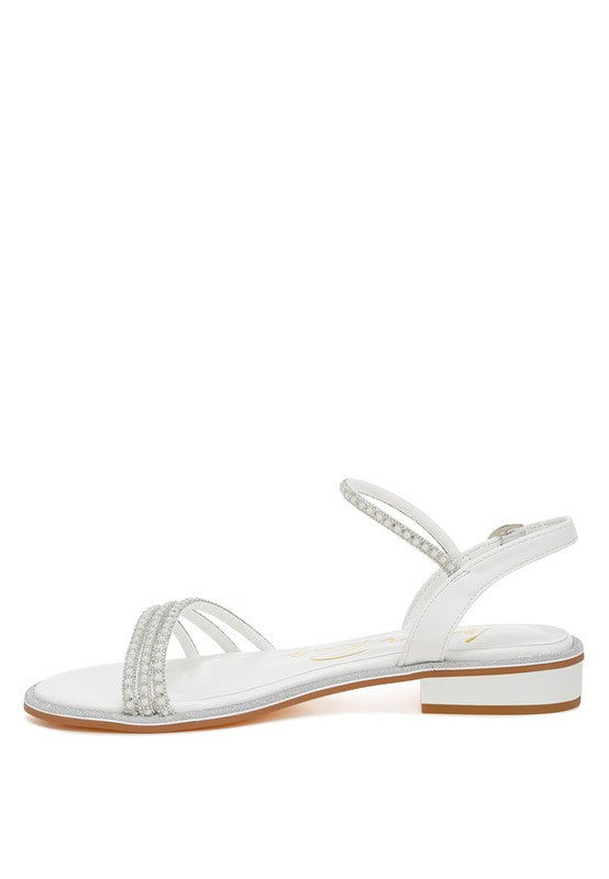 Nobbity pearl and rhinestone sandals