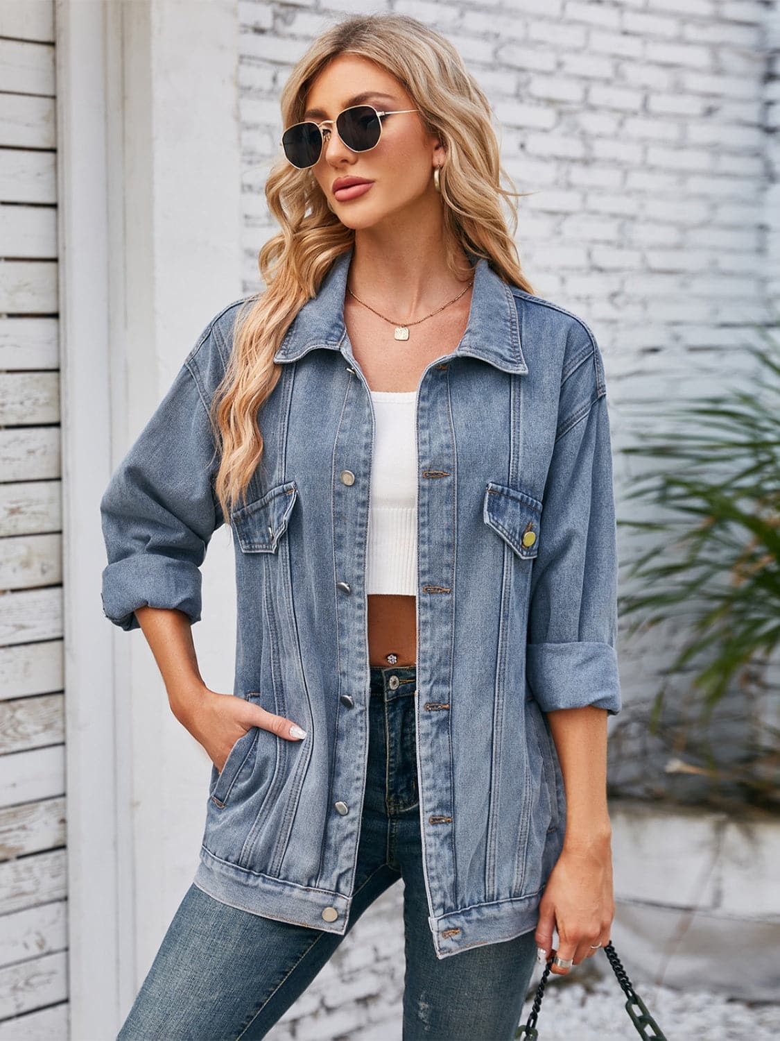 Stylish denim jacket for women