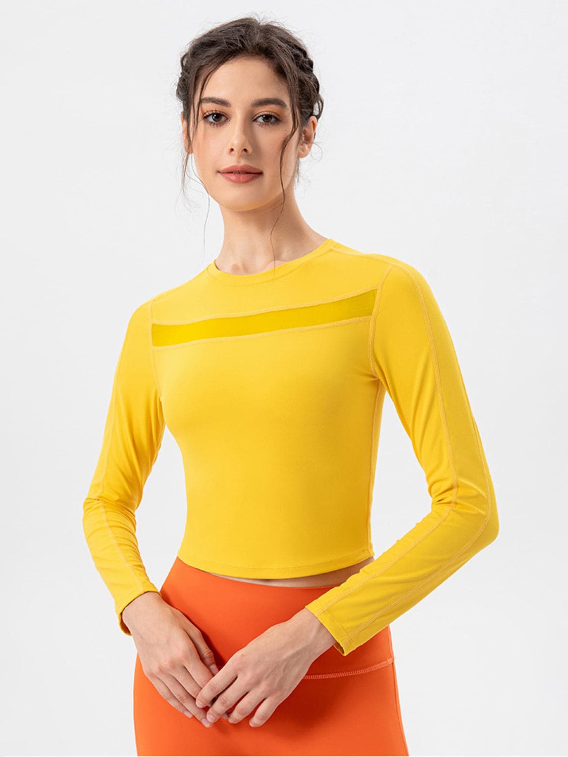 Round Neck Long Sleeve Active T-Shirt.