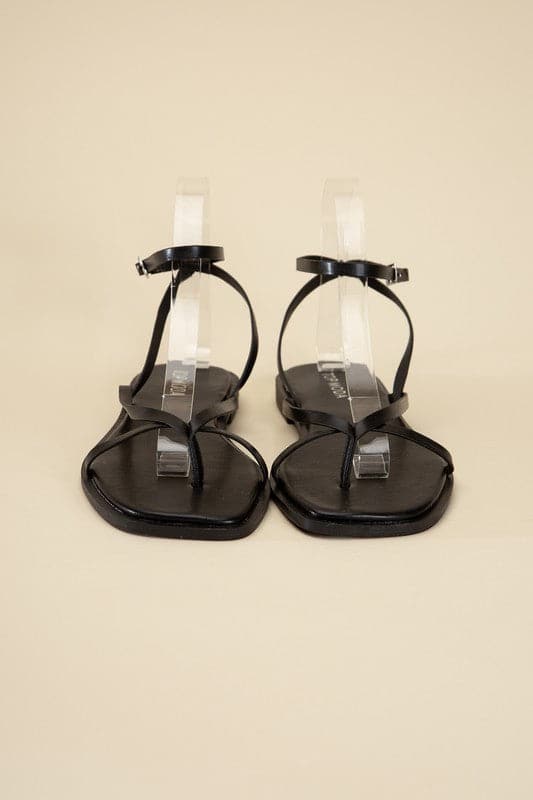 ELIO-1 Flat Sandals.