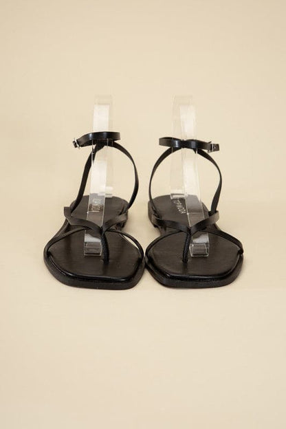 ELIO-1 Flat Sandals.