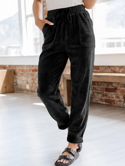 Versatile pocketed drawstring pants for effortless style