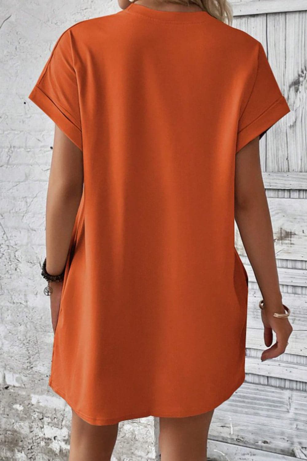 Casual pocketed round neck tee dress