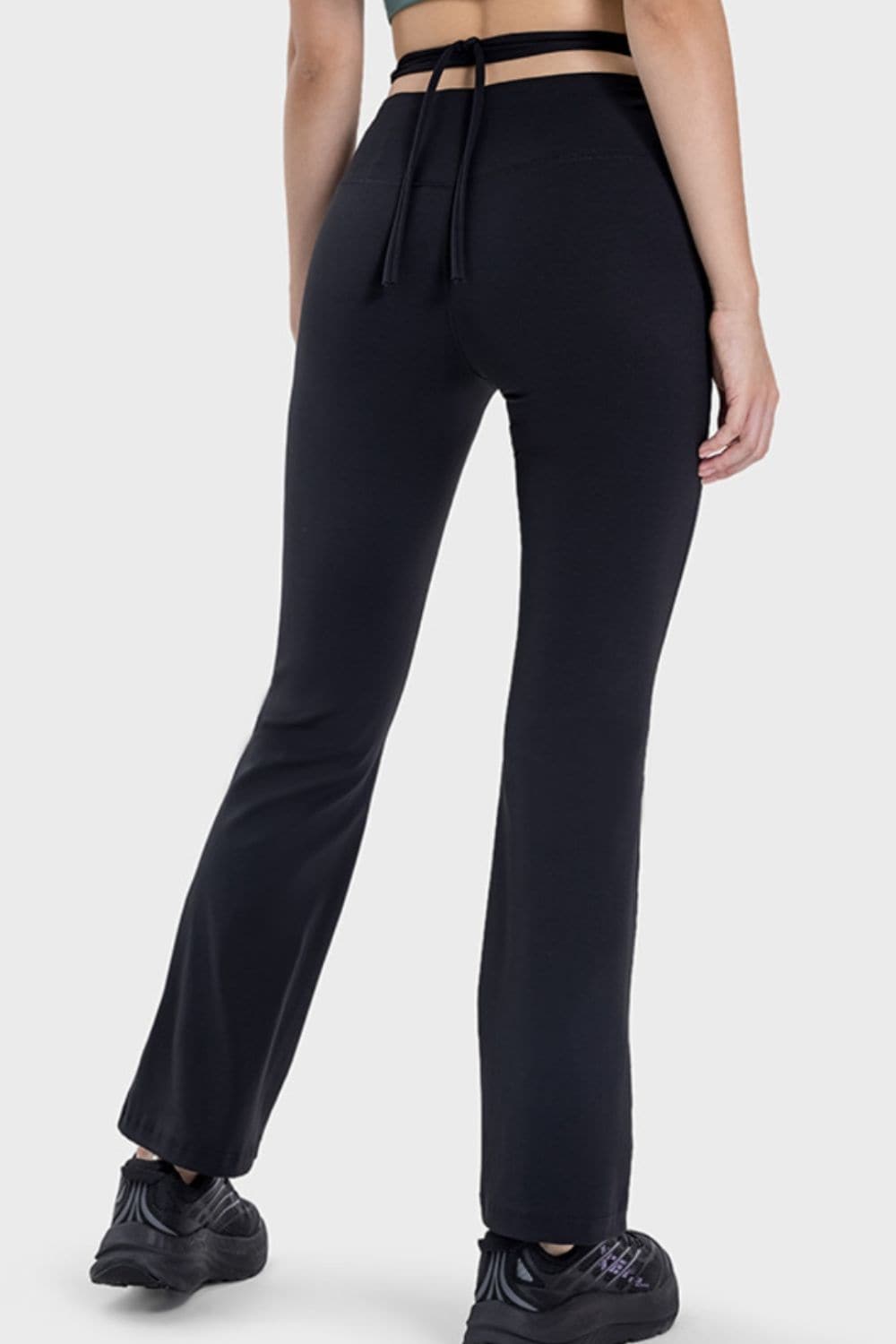 Tied Mid-Rise Waist Active Pants.