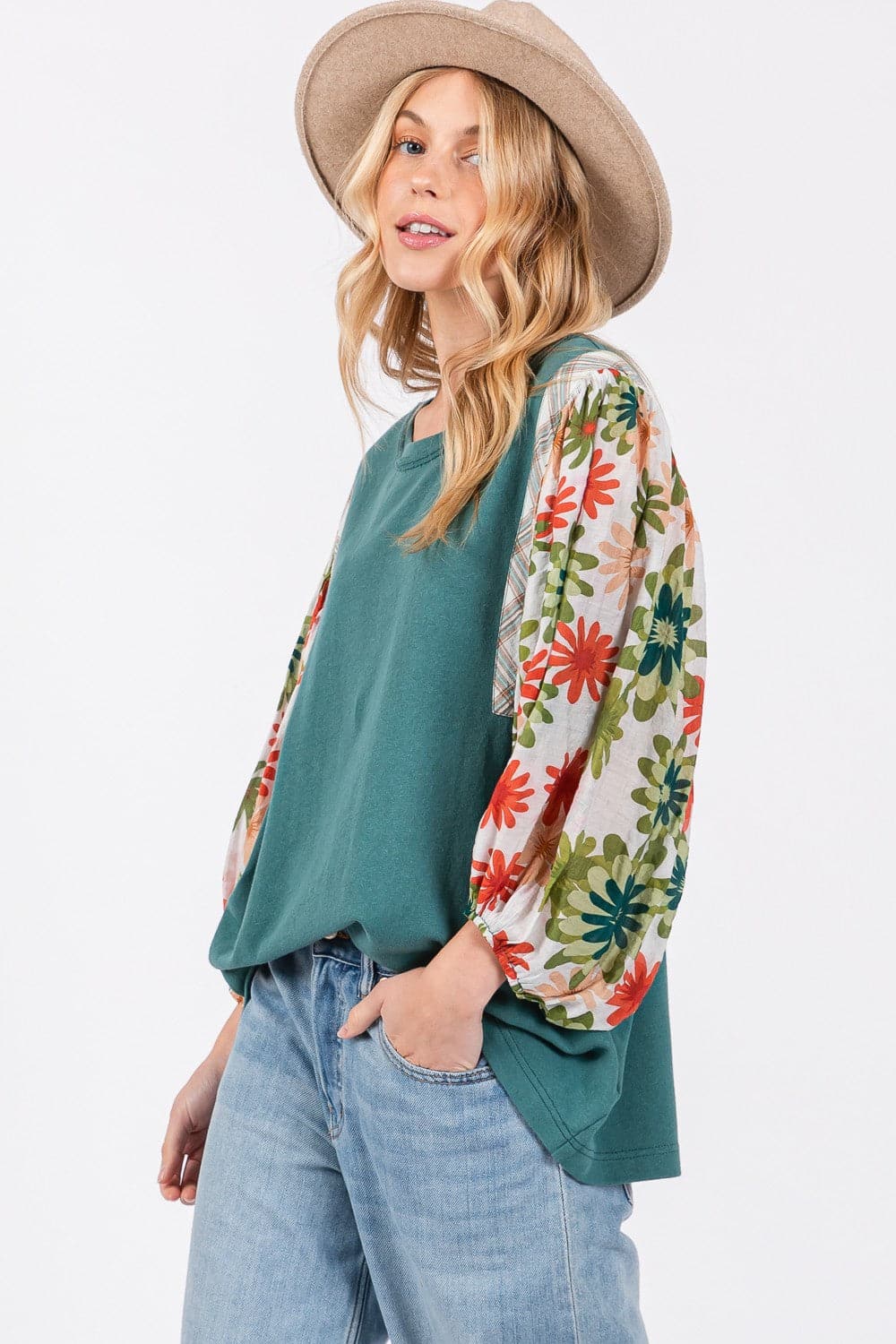 SAGE + FIG Full Size Printed Balloon Sleeve Contrast Top.