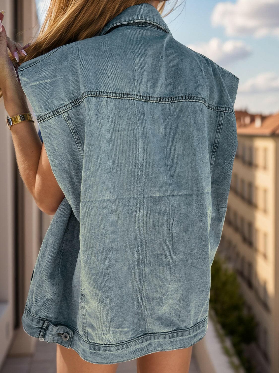 Pocketed Button Up Cap Sleeve Denim JacketPocketed Button Up Cap Sleeve Denim Jacket
 Upgrade your style with the Pocketed Button Up Cap Sleeve Denim Jacket, a must-have piece to elevate your wardrobe.
 FeatLove Salve Cap Sleeve Denim Jacketjust arrived