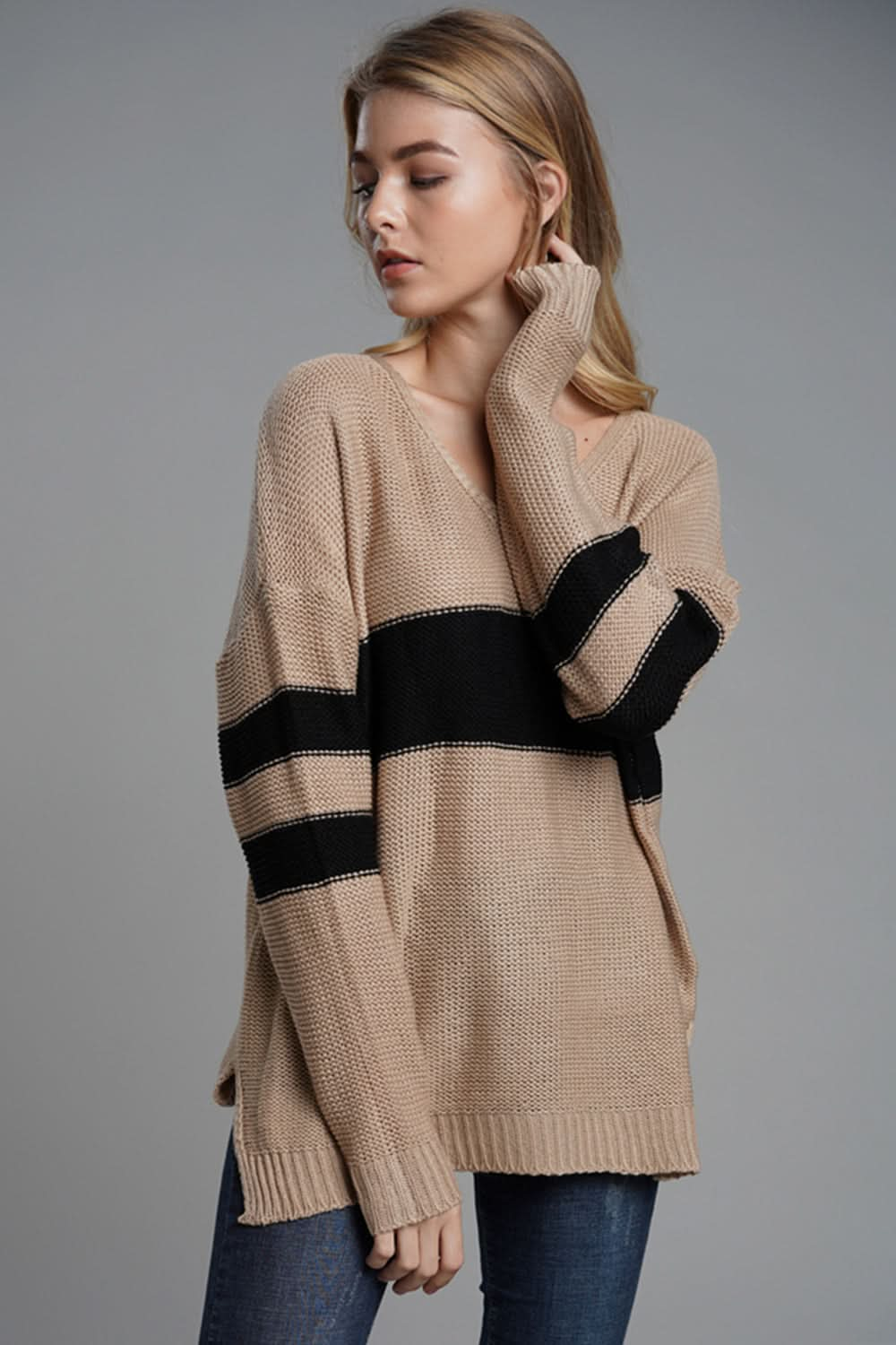 Slit Contrast V-Neck Long Sleeve Sweater