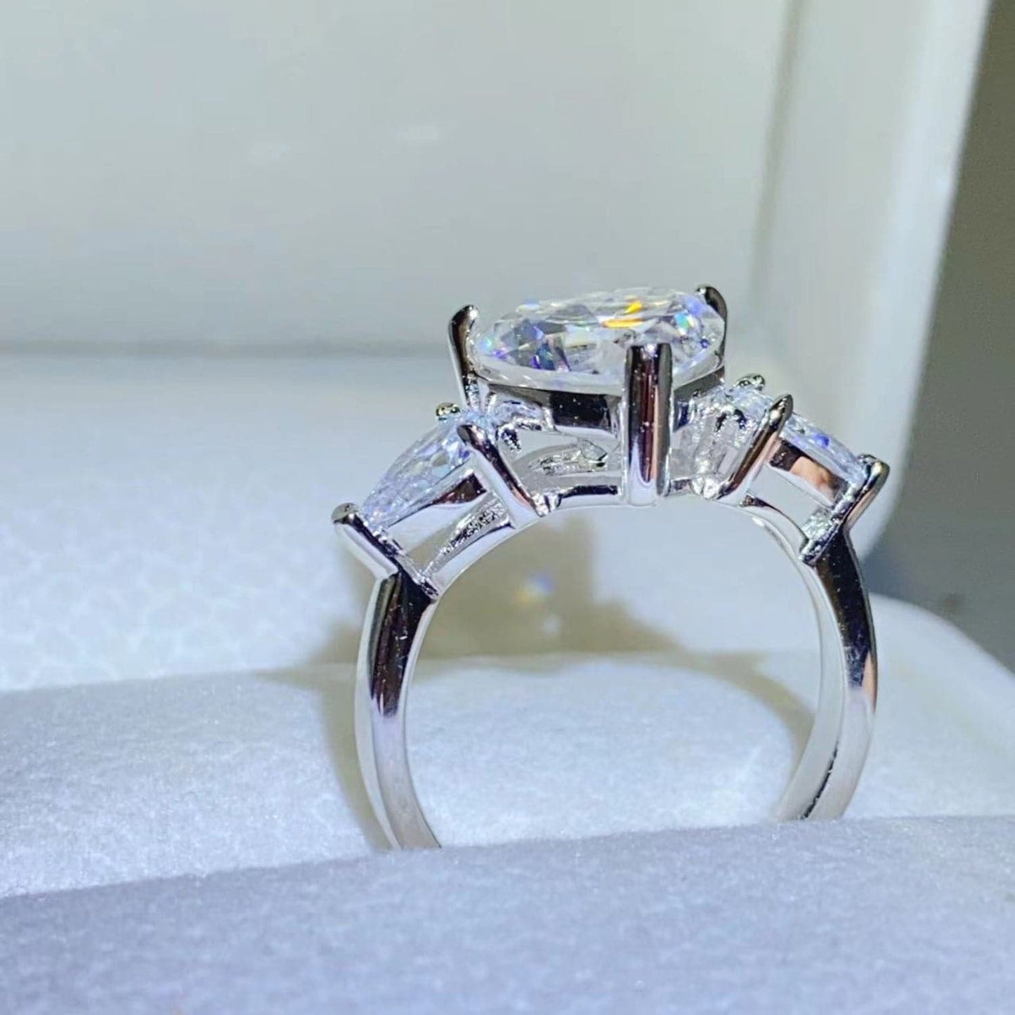 3 Carat Moissanite 925 Sterling Silver Ring.