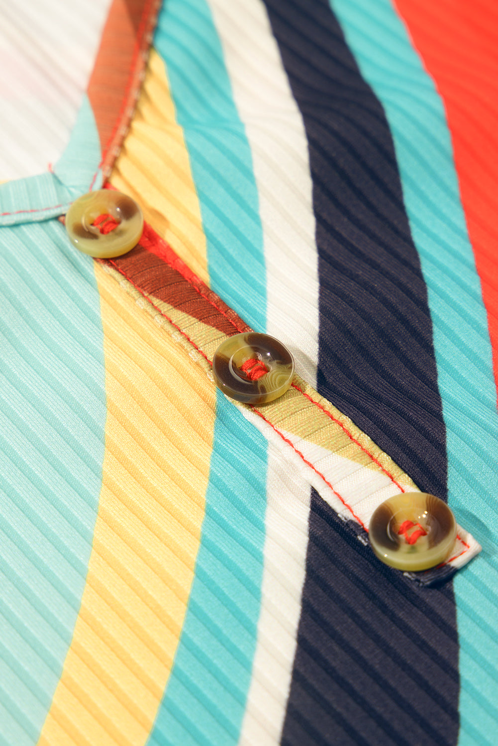 Chic multicolour wavy striped v-neck tank top with button details