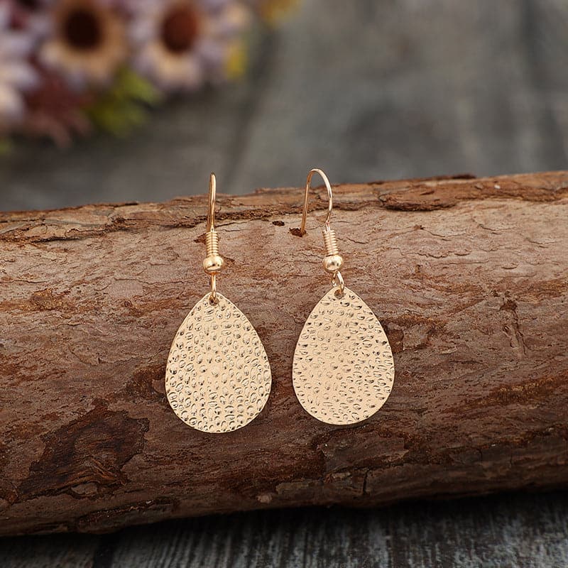 Gold-Plated Alloy Teardrop Earrings.