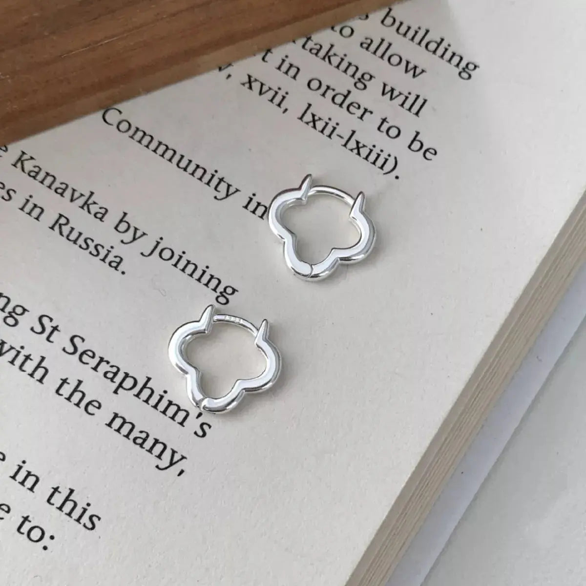 925 Sterling Silver Four Leaf Clover Earrings Simply Love