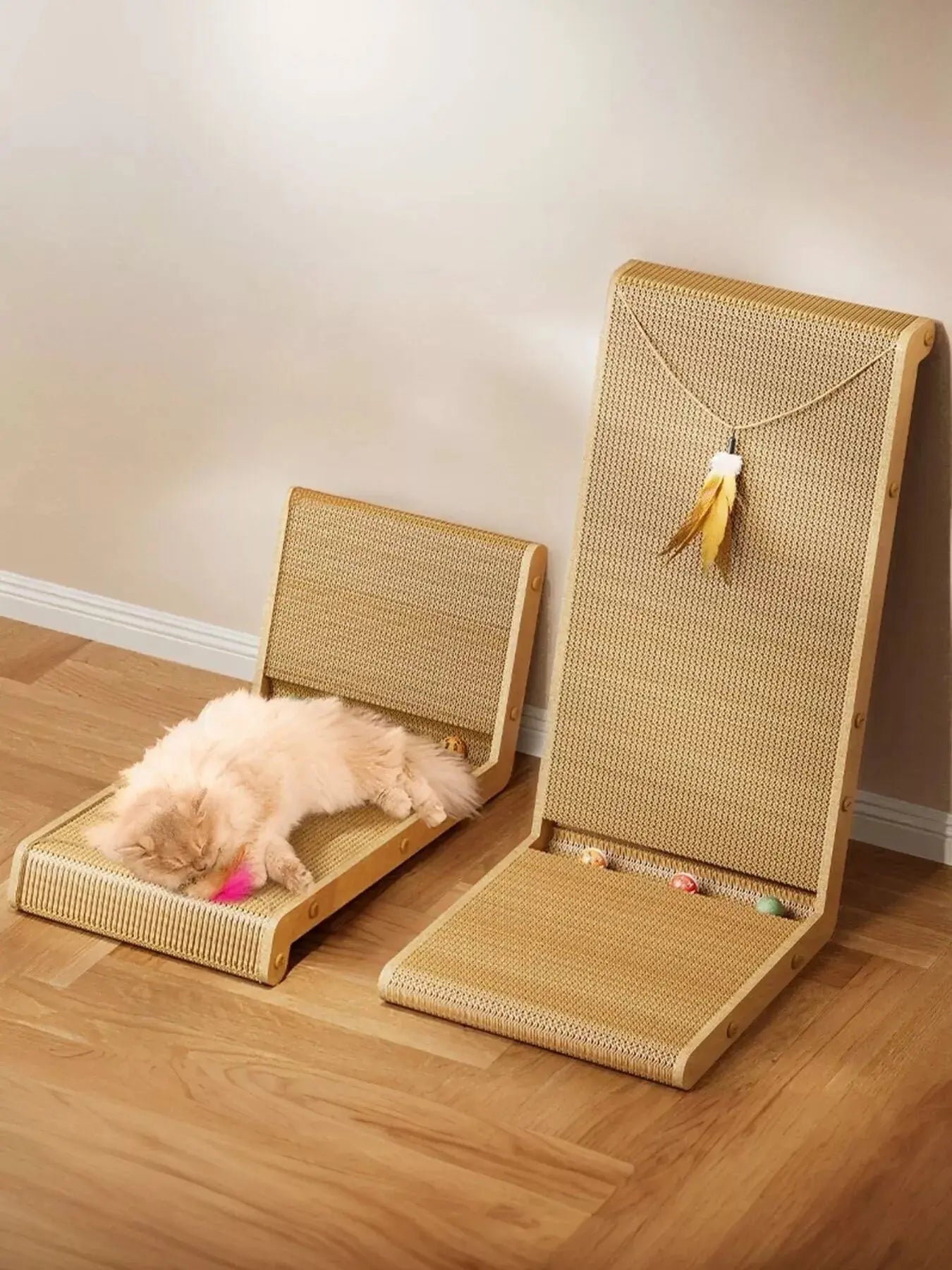Interactive Sisal Cat Scratching Post with Dangling Toy Simply Love
