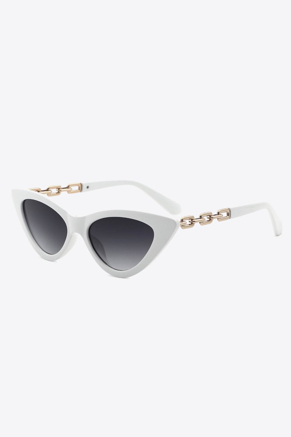 Chain Detail Cat-Eye Sunglasses.