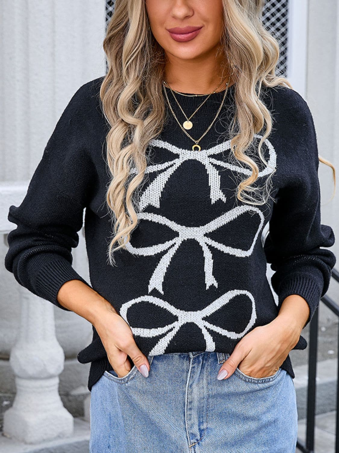 Bow Graphic Round Neck Long Sleeve Sweater.