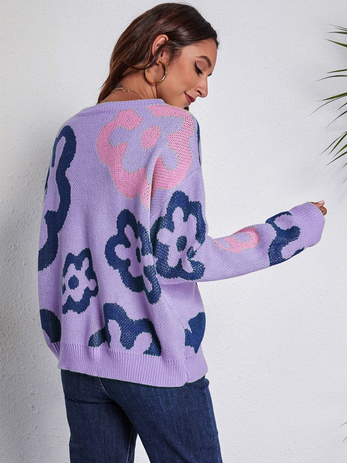 Flower Pattern Round Neck Long Sleeve Sweater.