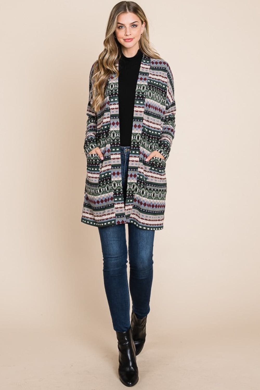 Chic geometric open front cardigan with pockets and long sleeves