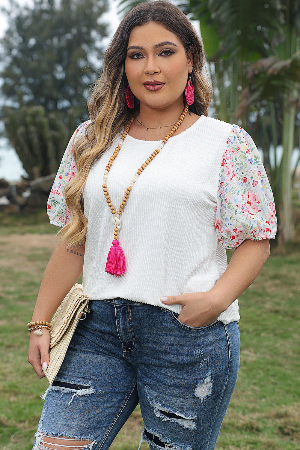 Chic floral puff sleeve plus size ribbed knit blouse in white