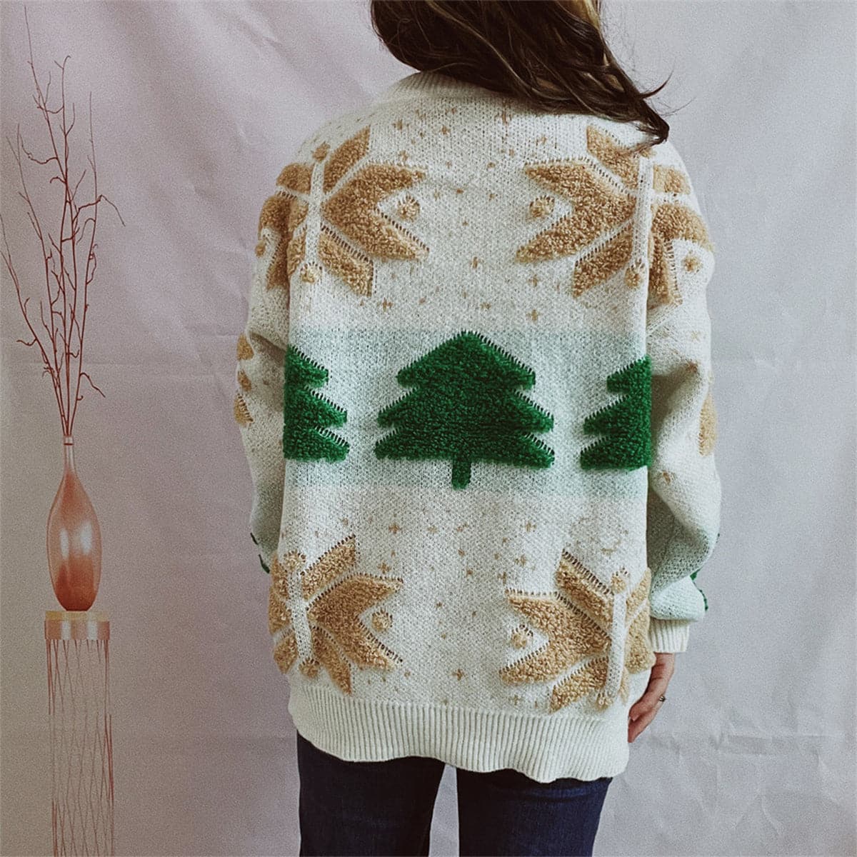 Snowflake Round Neck Long Sleeve Sweater.