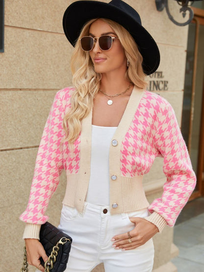 Chic houndstooth cardigan with buttons