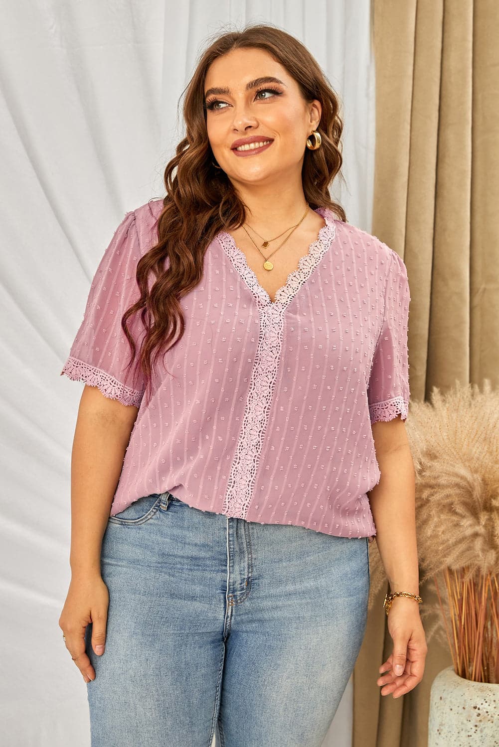 Plus Size Swiss Dot Spliced Lace V-Neck Blouse.